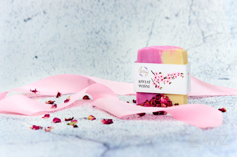Swiece-mydla-zapachowe-rekodzielo-w-fotografii-produktowej (5)