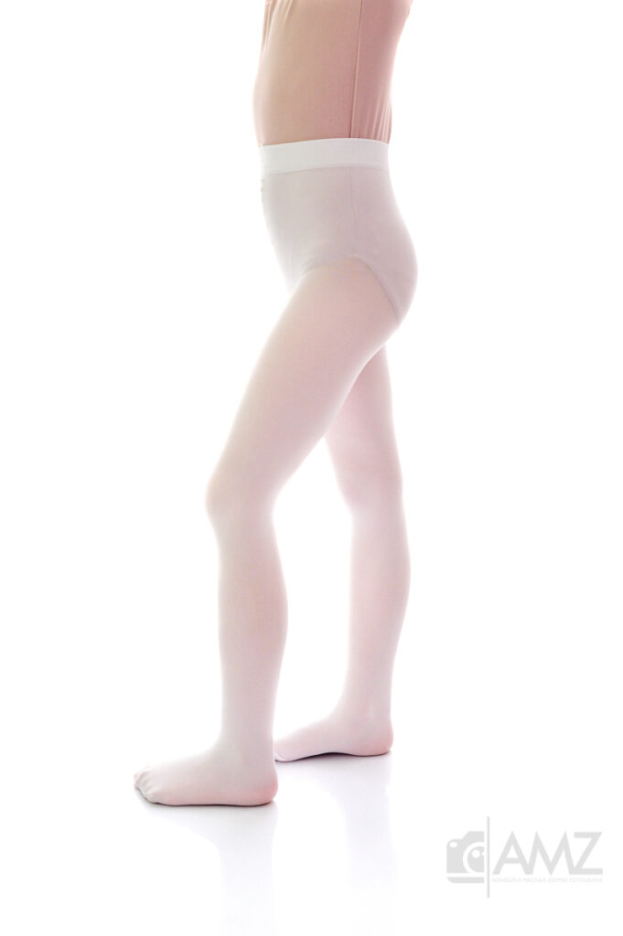 rajstopy-dzieciece-w-usmiechnietej-aranzacji-sesja-produktowa (1)