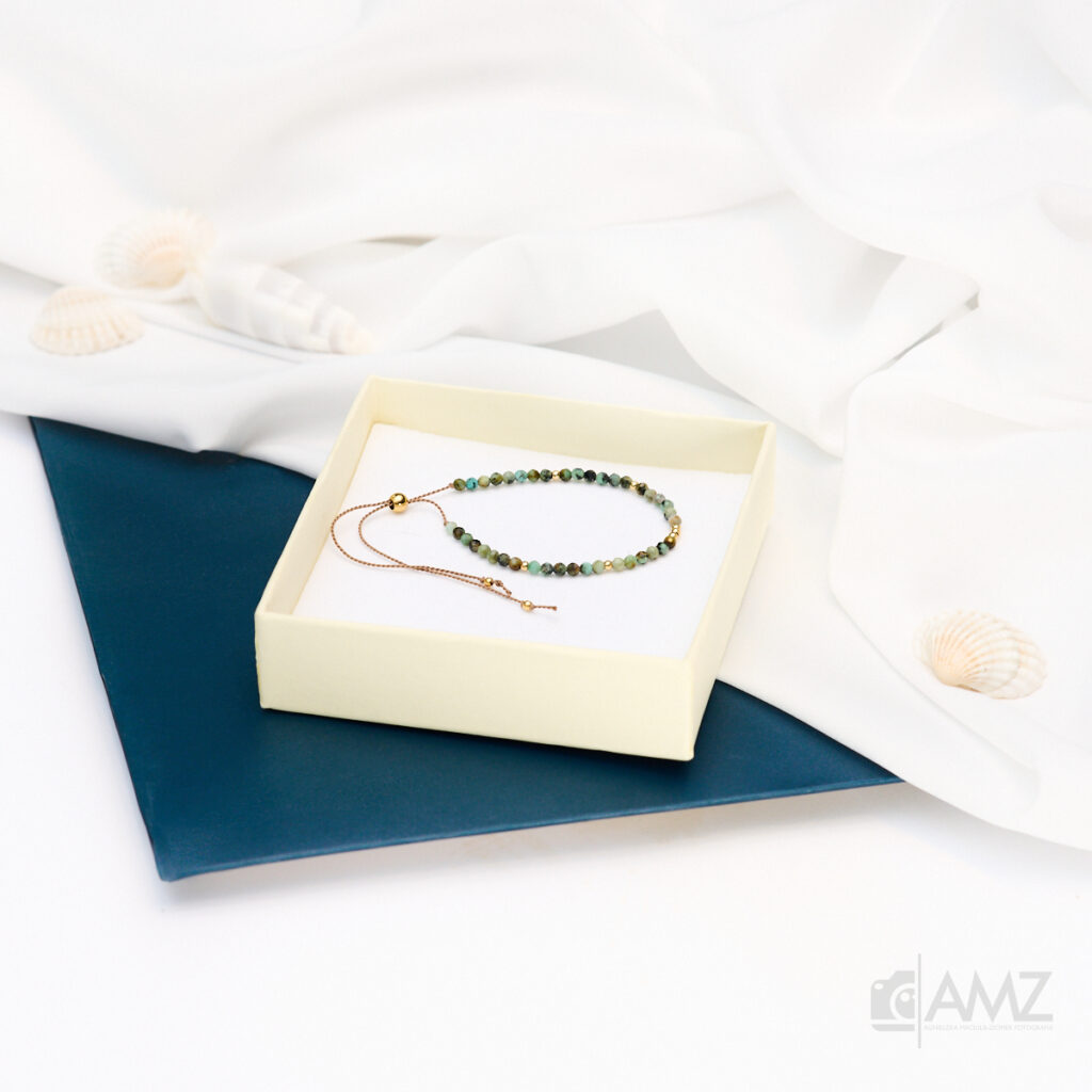 sesja-produktowa-bizuterii-handmade-w-delikatnych-aranzacjach (3)