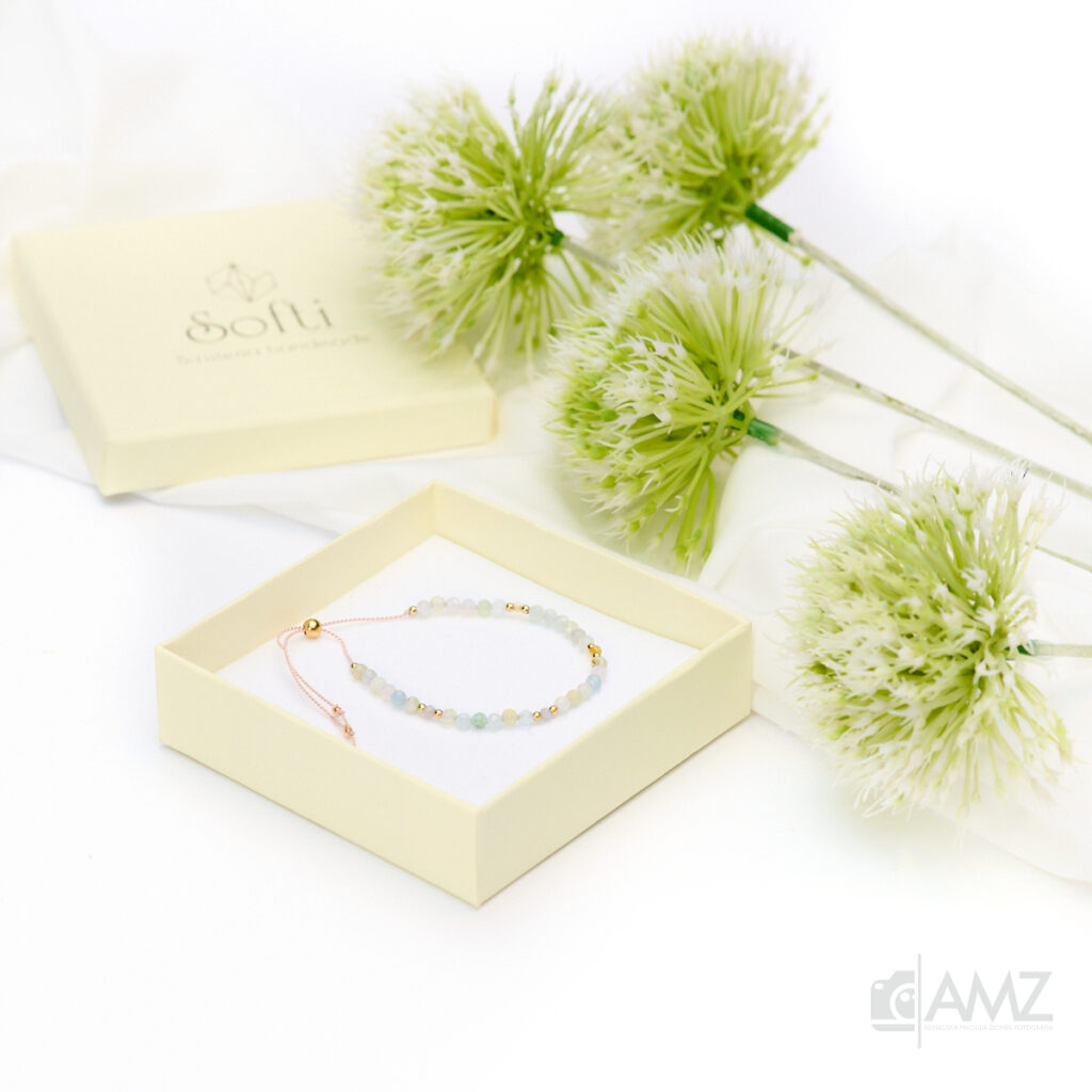 sesja-produktowa-bizuterii-handmade-w-delikatnych-aranzacjach (4)